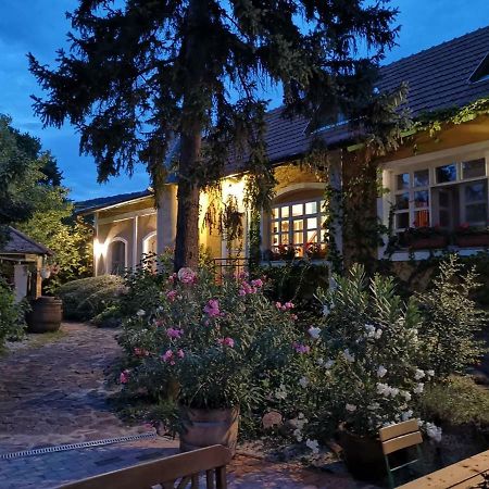 Villa-Magdi Vendeghaz Révfülöp Buitenkant foto