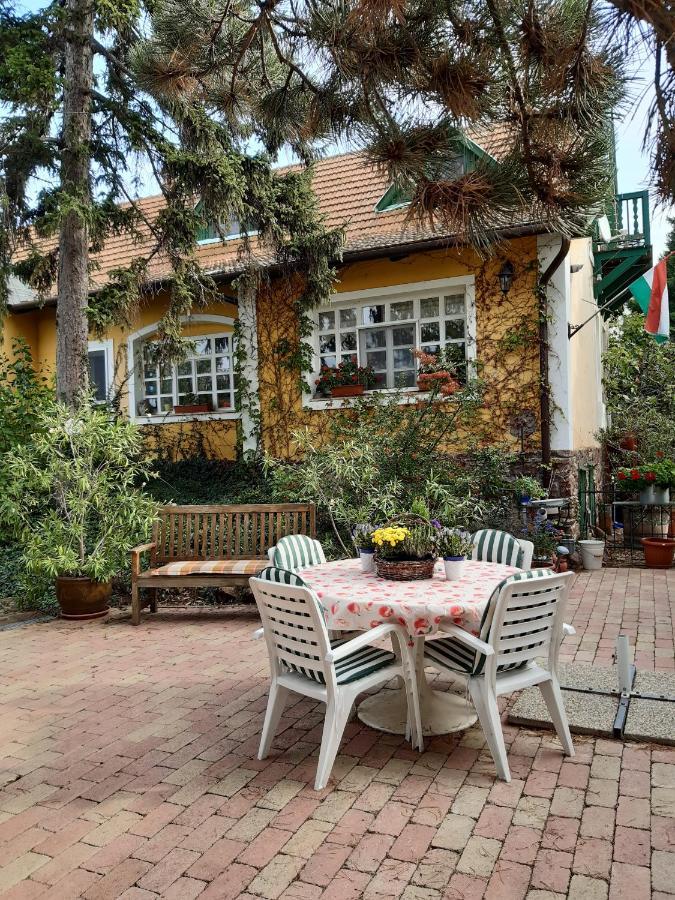 Villa-Magdi Vendeghaz Révfülöp Buitenkant foto